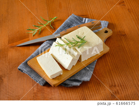 Fresh firm bean curd (tofu) 61666575