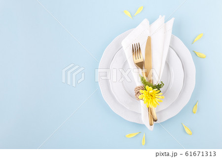Spring or Easter table setting 61671313