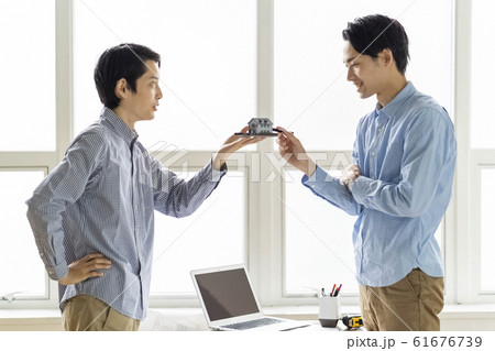 一戸建て住宅のリフォーム工事の間取りを検討する設計事務所一級建築士 61676739