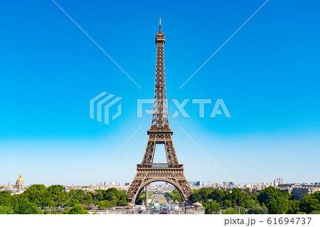 エッフェル塔　パリ 61694737