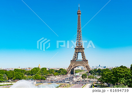 エッフェル塔　パリ 61694739