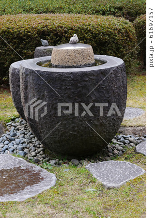 観光地 豪商、斎藤理助屋敷 有形文化財斎理屋敷庭 水琴窟 工芸品 観光地 豪商、斎藤理助屋敷 有形文化財斎理屋敷庭 水琴窟 工芸品 61697157