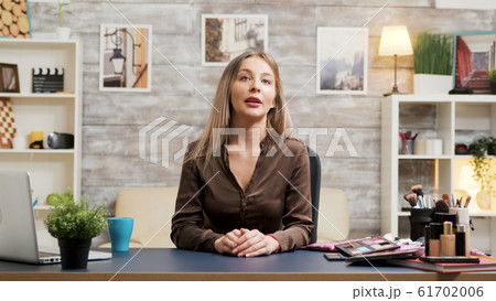 Beautiful fashion vlogger recording for her social media network 61702006