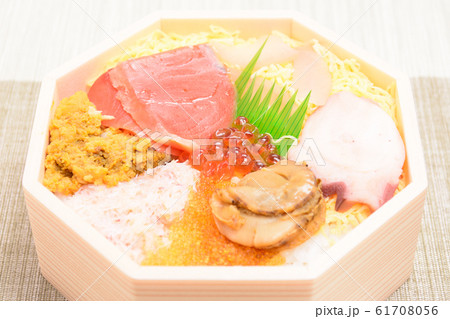 おいしい海鮮弁当 61708056