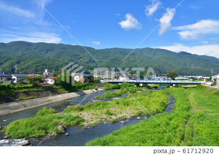 中央本線の沿線風景 61712920