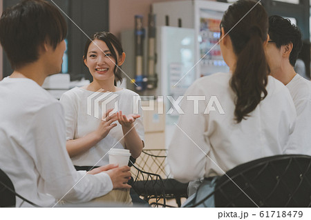 オフィス オフィス 61718479