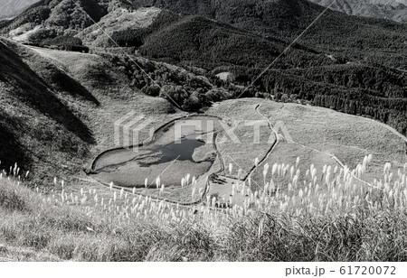 【セピア・パノラマ】秋の曽爾高原 61720072