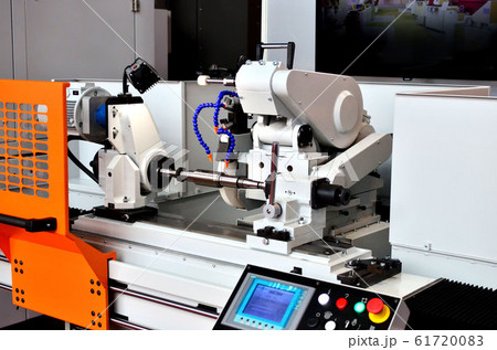 CNC universal cylindrical grinding machine.  61720083