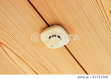 和室の火災報知器 61723566