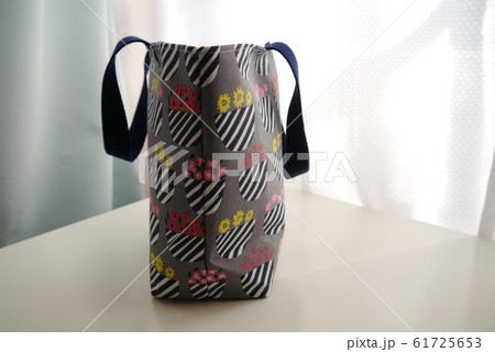 トートバッグ 61725653