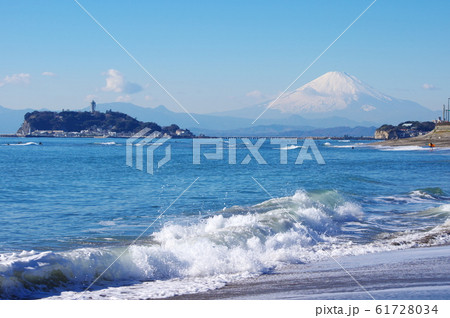 江の島と富士山の写真素材