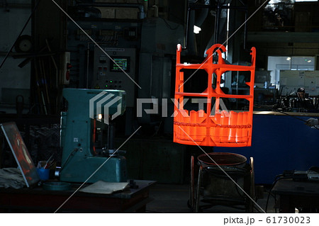 焼入れ作業 61730023