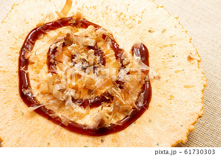 えびせんべいアレンジ･ソースと鰹節。 61730303