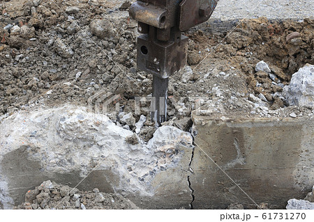 削岩機（重機） 61731270