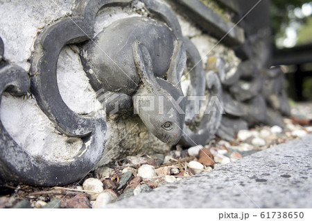 三尾神社の兎瓦 61738650