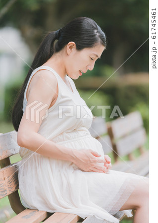 pregnant woman pregnant woman 61745461
