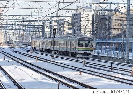 【上野東京ライン　E231系　御徒町駅】 61747571