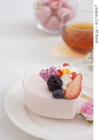 バレンタイン～いちごのムースゼリー 61748647
