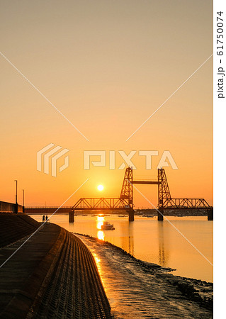 筑後川昇開橋の夕暮れ 筑後川昇開橋の夕暮れ 61750074