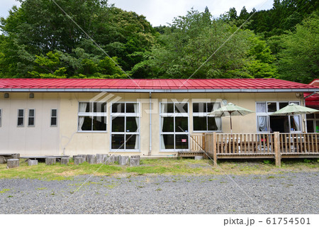 片貝小学校矢塚分校へ行きました　　＃11 61754501