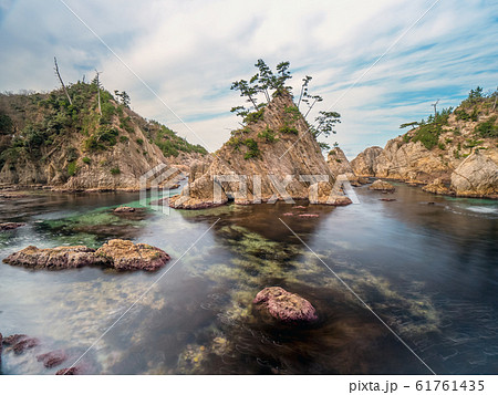 鳥取県の絶景ジオパーク　鴨ヶ磯　美しい浦富海岸　山陰海岸国立公園　世界ジオパーク 61761435