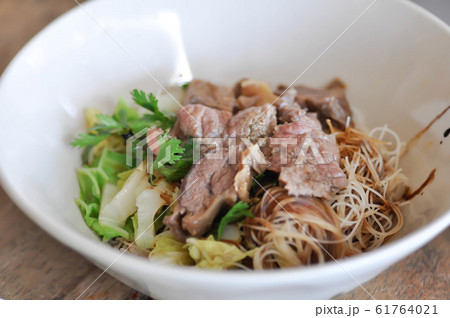 plain noodles or beef noodles or Chinese noodles plain noodles or beef noodles or Chinese noodles 61764021