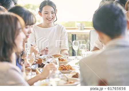 ランチミーティング ランチミーティング 61765656