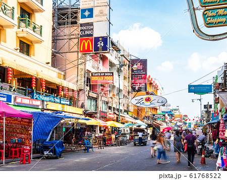 バンコク　カオサン通り 61768522