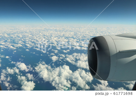 空の旅 61771698