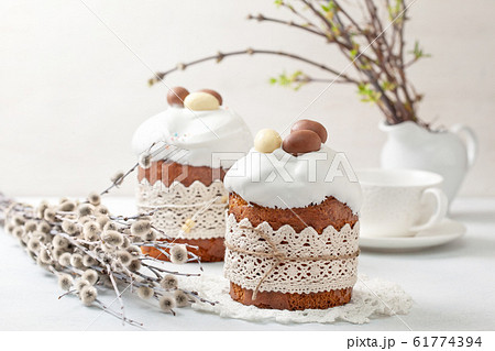 Easter composition with Easter cake 61774394