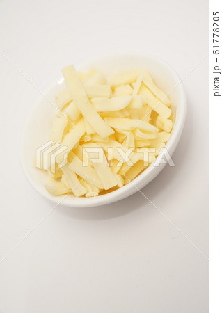 とろけるチーズ ナチュラルチーズ とろけるチーズ ナチュラルチーズ 61778205