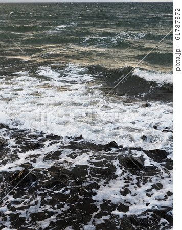 荒れる海 61787372