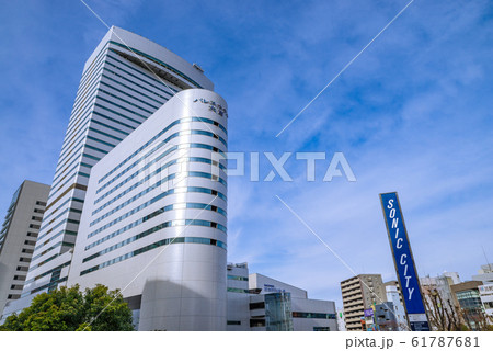 大宮駅西口の都市風景 61787681