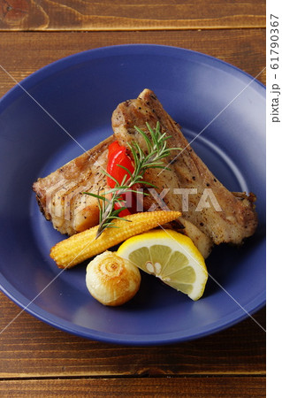 スペアーリブ 61790367