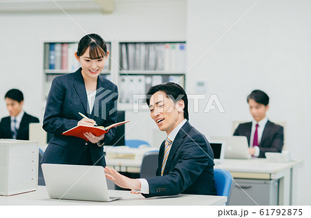 オフィス 61792875