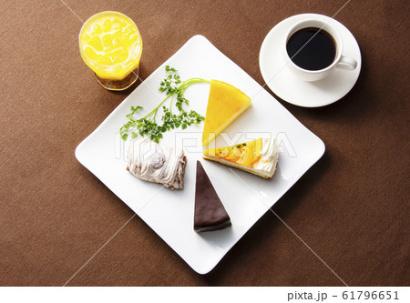 ケーキいろいろ ケーキとドリンク イメージ素材 ケーキいろいろ ケーキとドリンク イメージ素材 61796651