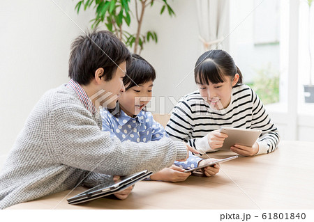 兄弟　携帯電話　タブレット　　 61801840