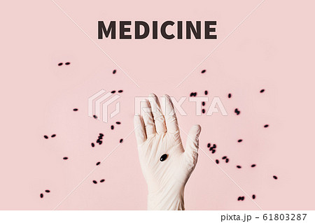 Picture on a medical topic. 61803287