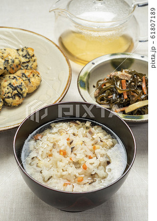 沖縄料理　豚飯とうじら豆腐とくーぶーいりちー 61807189