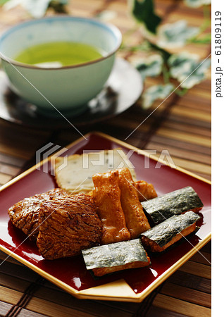あられと緑茶 61809119