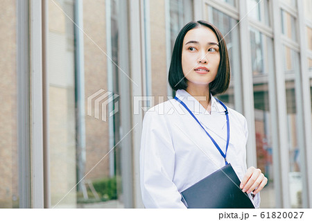 医療 看護師 撮影協力 近畿大学 の写真素材