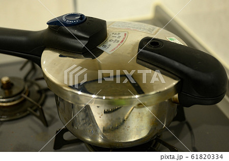 圧力鍋 61820334