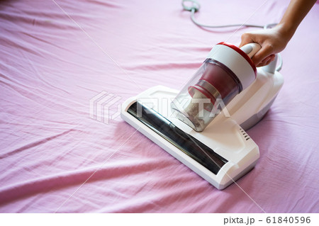 Vacuum cleaners and germicidal dust mites by using Vacuum cleaners and germicidal dust mites by using 61840596