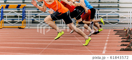 start sprint men runners run 100 meters 61843572