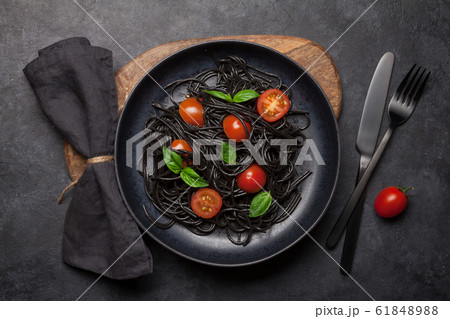 Black spaghetti pasta Black spaghetti pasta 61848988