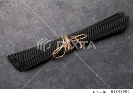 Black spaghetti pasta 61848990