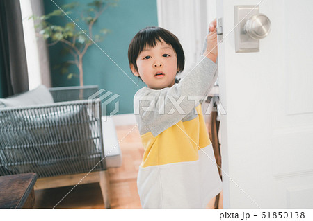 3 years old 3歳 男の子 扉 3 years old 3歳 男の子 扉 61850138