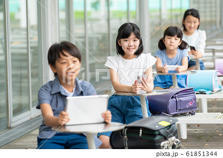 小学生 学校 スクールライフイメージ 小学生 学校 スクールライフイメージ 61851344