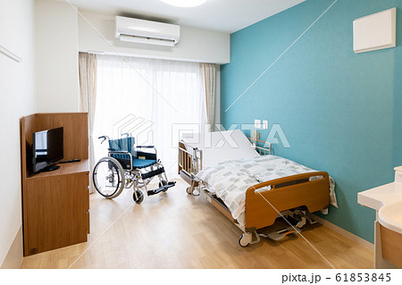 介護施設 老人ホーム 医療 福祉 介護イメージ 61853845