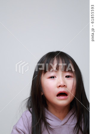 泣く (涙 女児 幼稚園児 日本人 人物 コピースペース 痛い 辛い 泣顔 失敗 不安 病気 怪我) 泣く (涙 女児 幼稚園児 日本人 人物 コピースペース 痛い 辛い 泣顔 失敗 不安 病気 怪我) 61855593